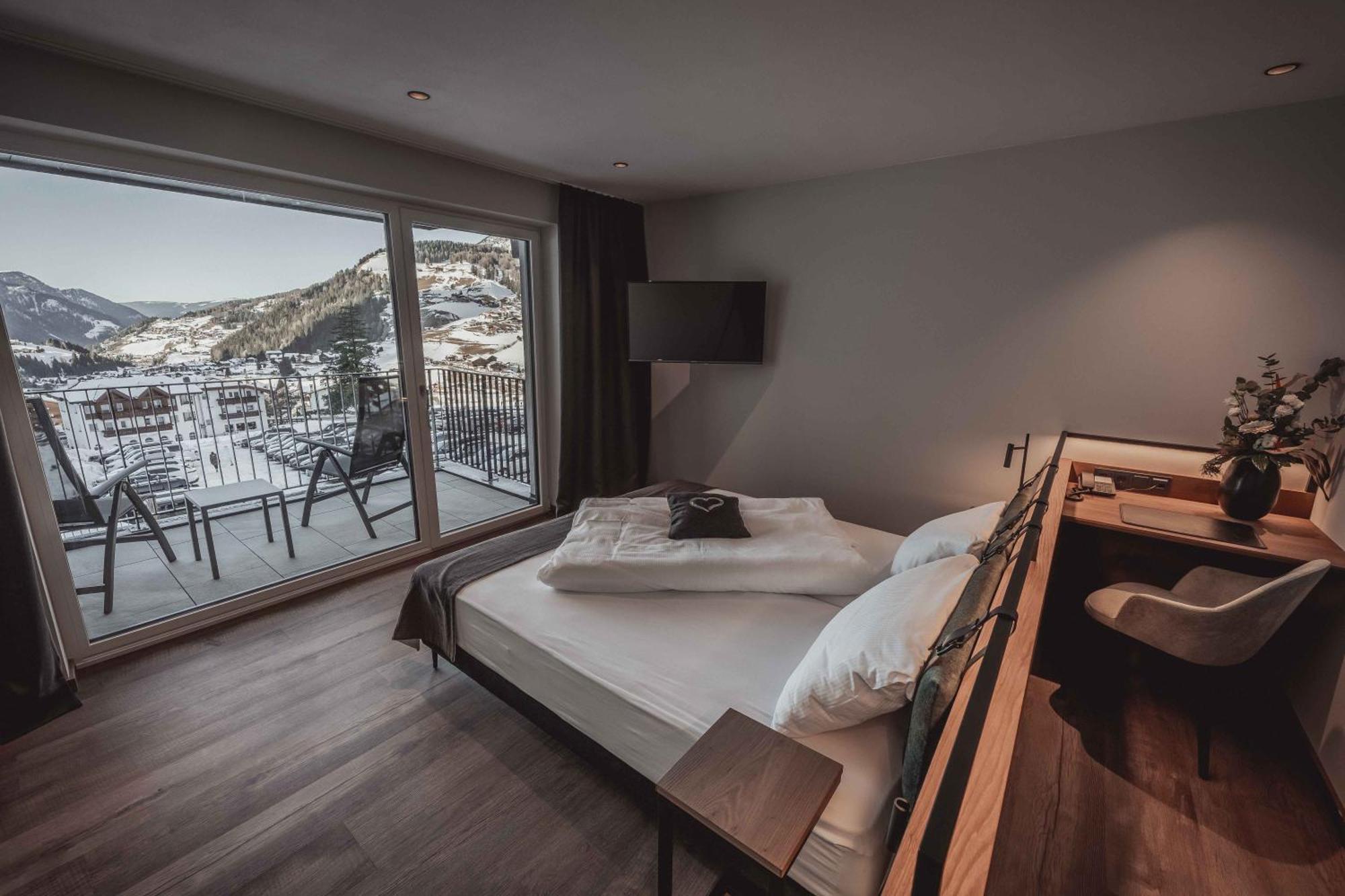 Hotel Continental Dolomites Selva di Val Gardena Extérieur photo