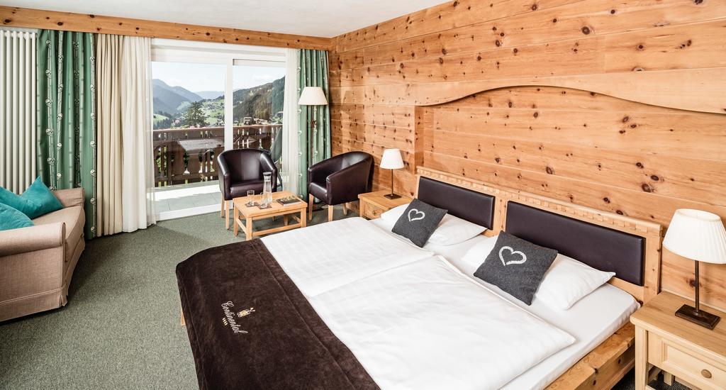 Hotel Continental Dolomites Selva di Val Gardena Extérieur photo